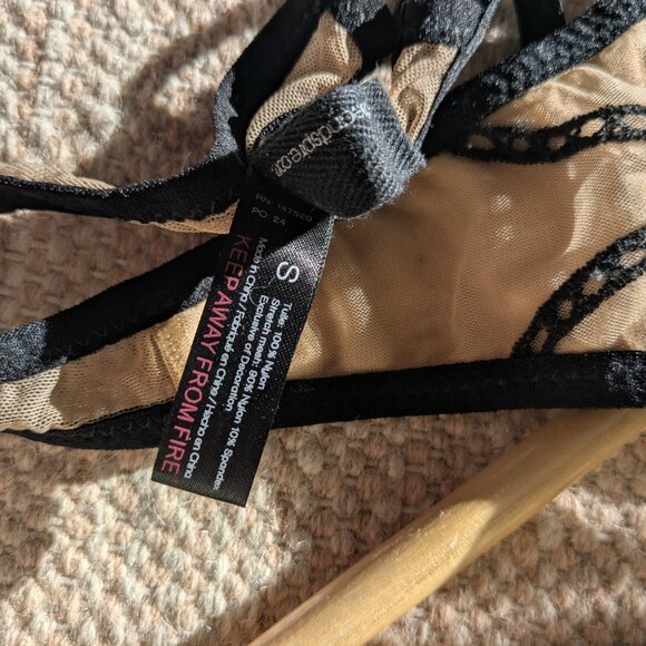 Thistle & Spire Medusa Lingerie Set - Picture 10 of 12